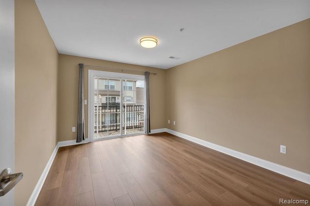 22338 Abbey Lane, Dearborn, MI 48124