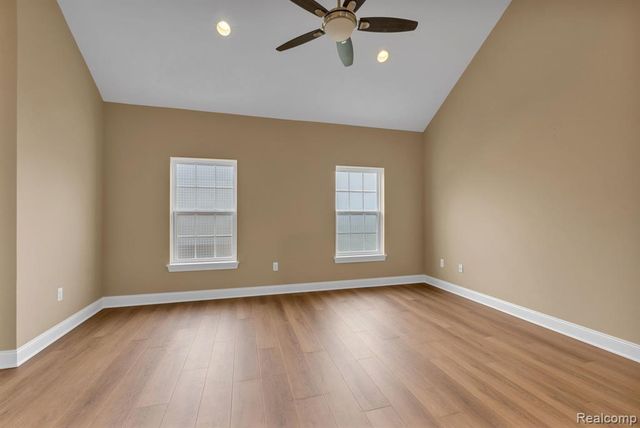 22338 Abbey Lane, Dearborn, MI 48124