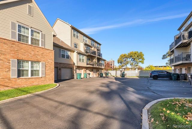 22338 Abbey Lane, Dearborn, MI 48124