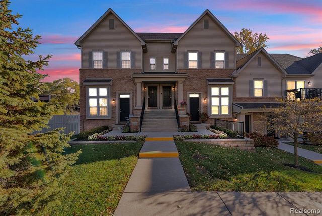 22338 Abbey Lane, Dearborn, MI 48124
