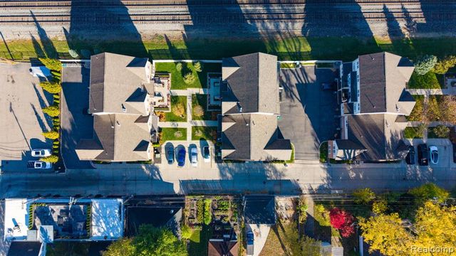 22338 Abbey Lane, Dearborn, MI 48124