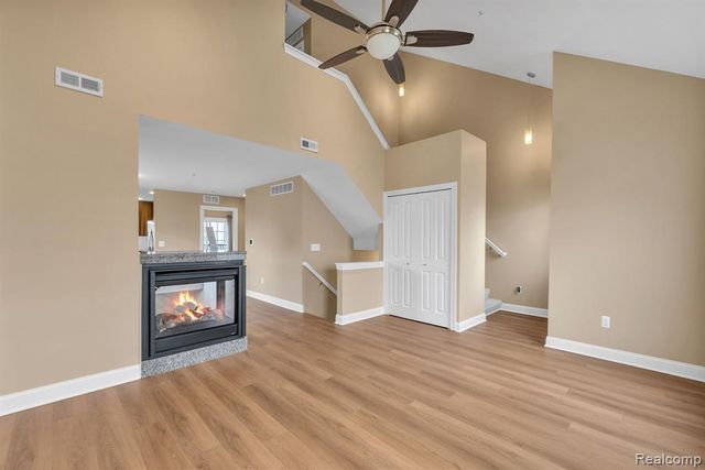22338 Abbey Lane, Dearborn, MI 48124