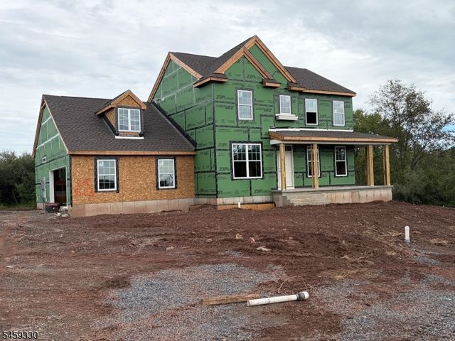 3 Paetzell Farm Rd, Milford Boro, NJ 08848