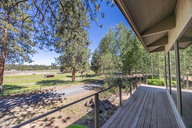 60266 Tekampe Road, Bend, OR 97702