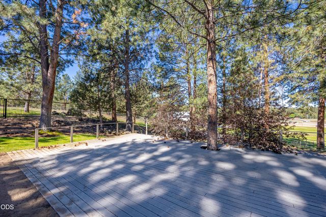 60266 Tekampe Road, Bend, OR 97702