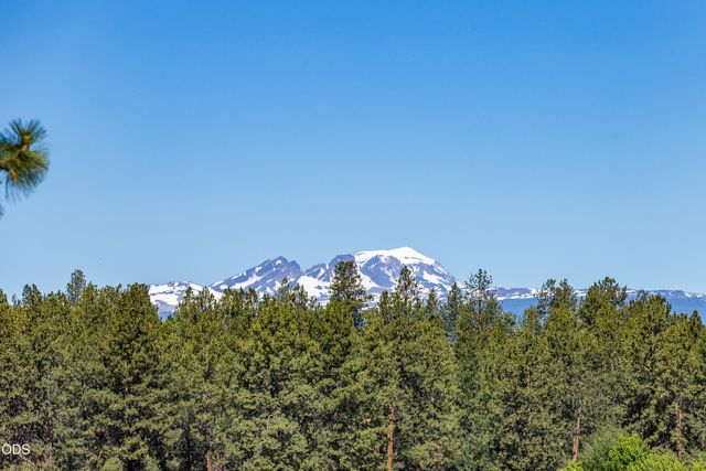 60266 Tekampe Road, Bend, OR 97702