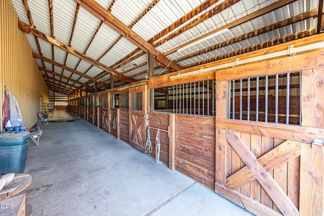 60266 Tekampe Road, Bend, OR 97702