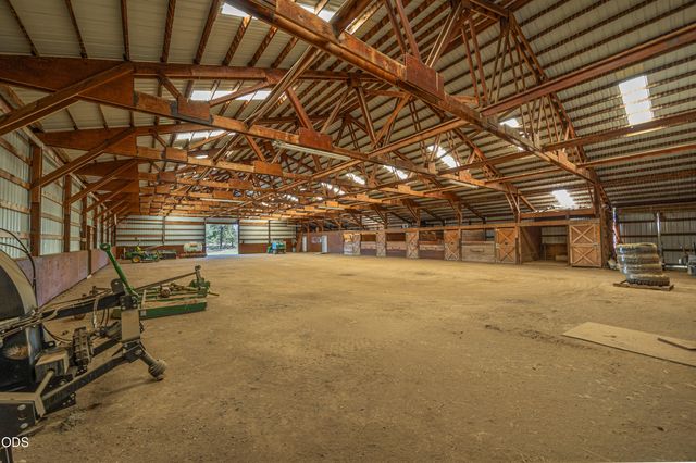 60266 Tekampe Road, Bend, OR 97702