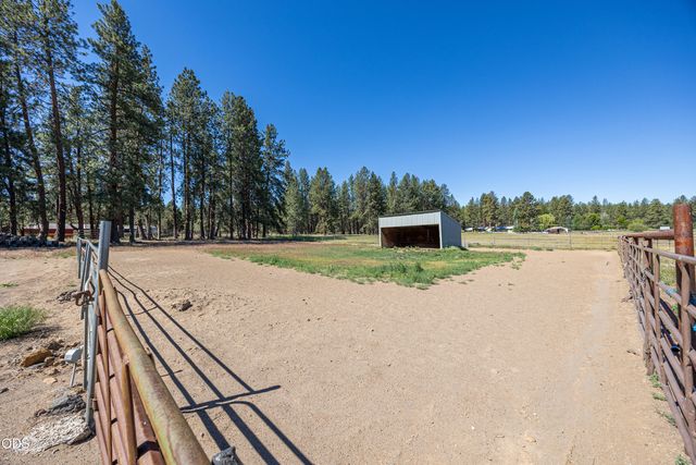60266 Tekampe Road, Bend, OR 97702