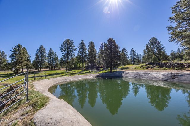 60266 Tekampe Road, Bend, OR 97702