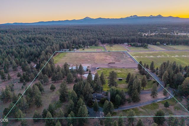60266 Tekampe Road, Bend, OR 97702