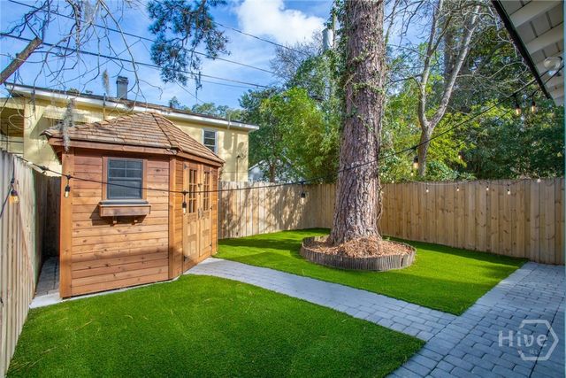 1320 E 40th Street, Savannah, GA 31404