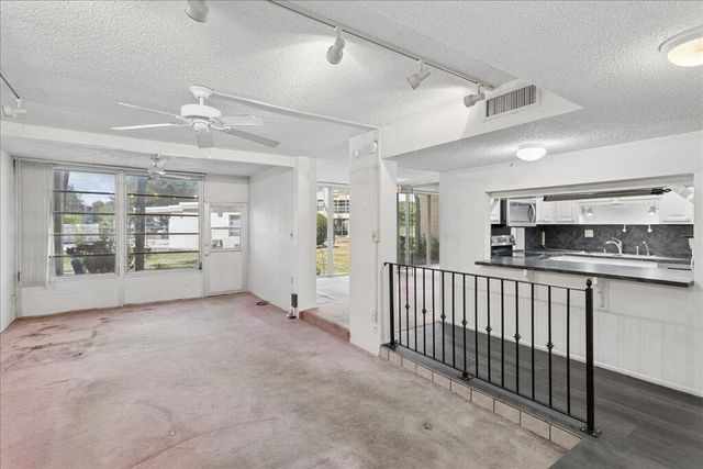 9491 Evergreen Place 108, Davie, FL 33324