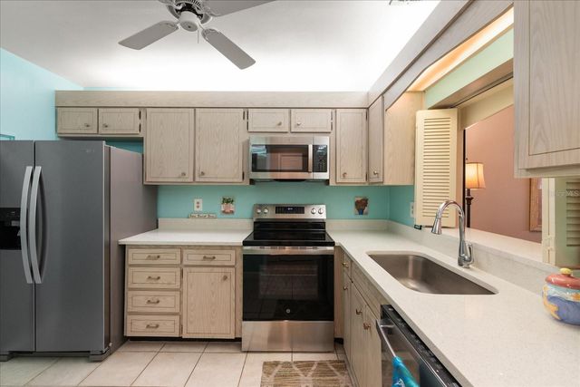 100 BLUFF VIEW DRIVE 209B, Belleair Bluffs, FL 33770