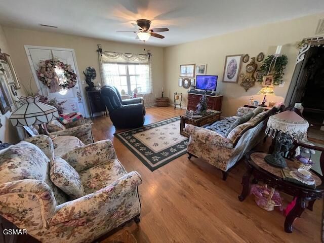 2205 Murphys Chapel Drive, Sevierville, TN 37876