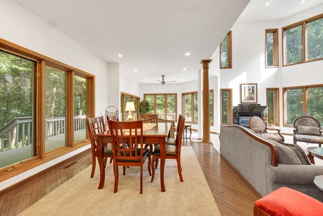 2102 Emmett Court, Valparaiso, IN 46385