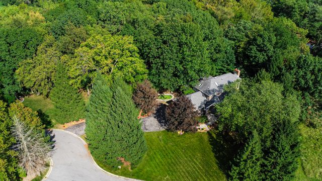 2102 Emmett Court, Valparaiso, IN 46385