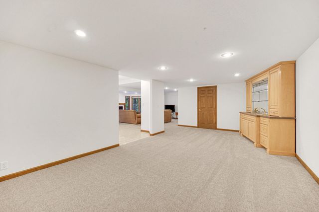 2102 Emmett Court, Valparaiso, IN 46385