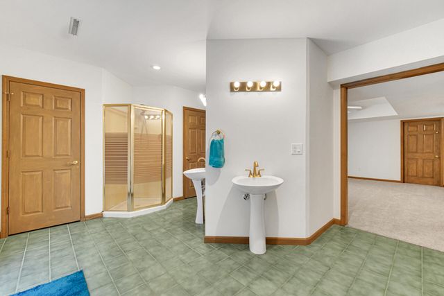 2102 Emmett Court, Valparaiso, IN 46385