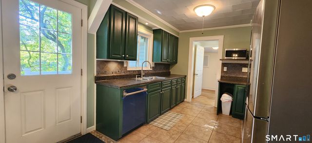 1555-A Byam Road, Cheshire, CT 06410