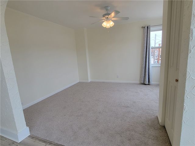 1110 5th Ave, Coraopolis, PA 15108
