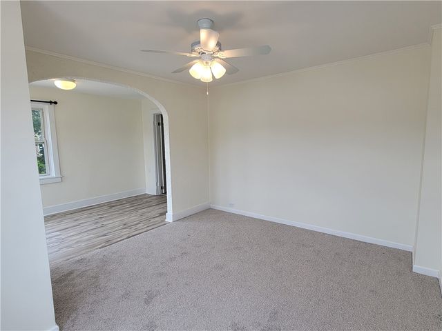 1110 5th Ave, Coraopolis, PA 15108