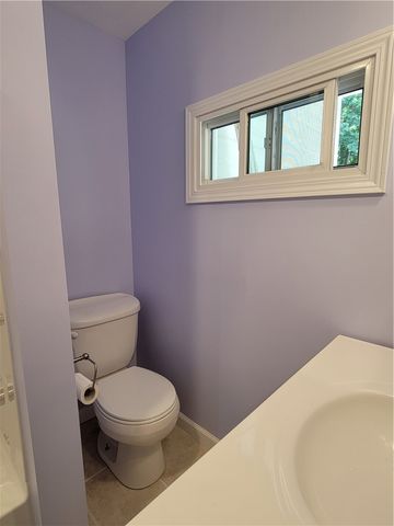 1110 5th Ave, Coraopolis, PA 15108
