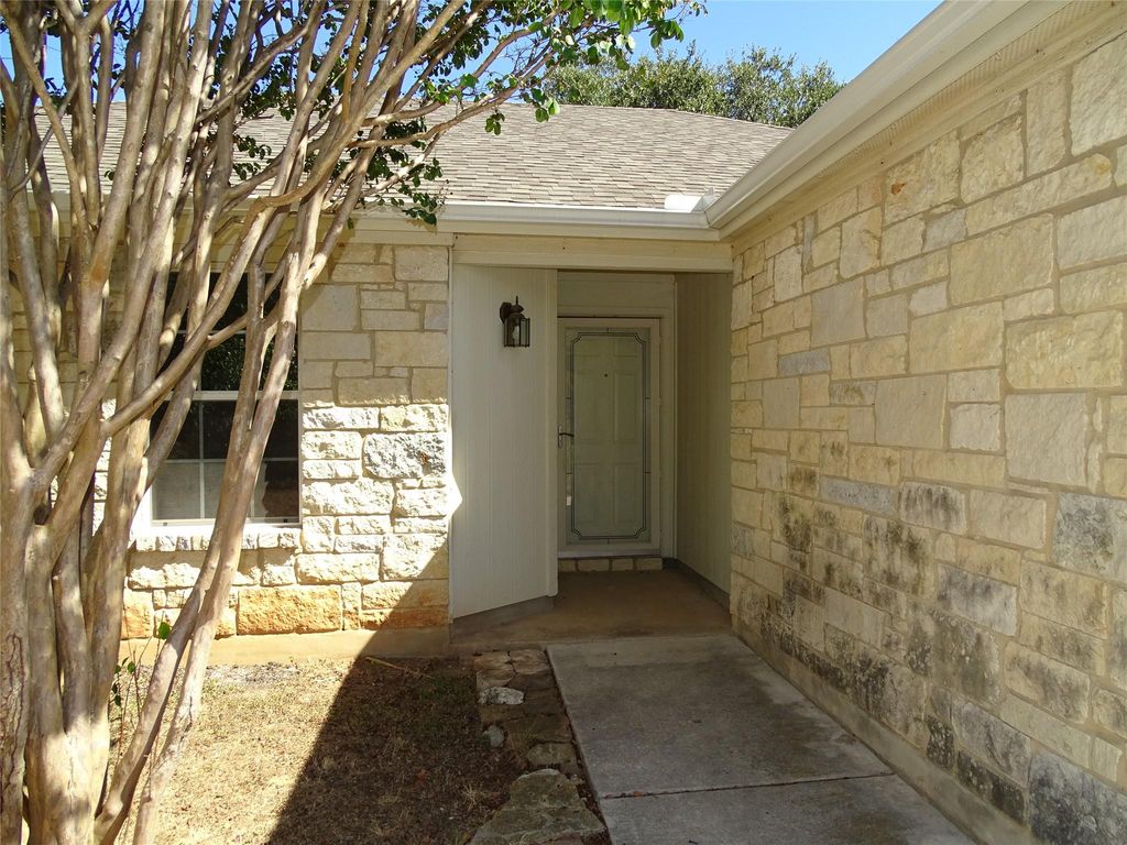 4 Memory LN, Wimberley, TX 78676
