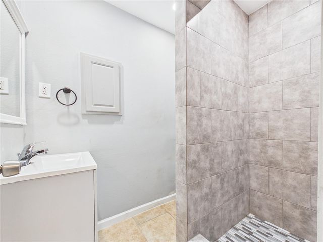 1212 Alamo Street, Rosenberg, TX 77471