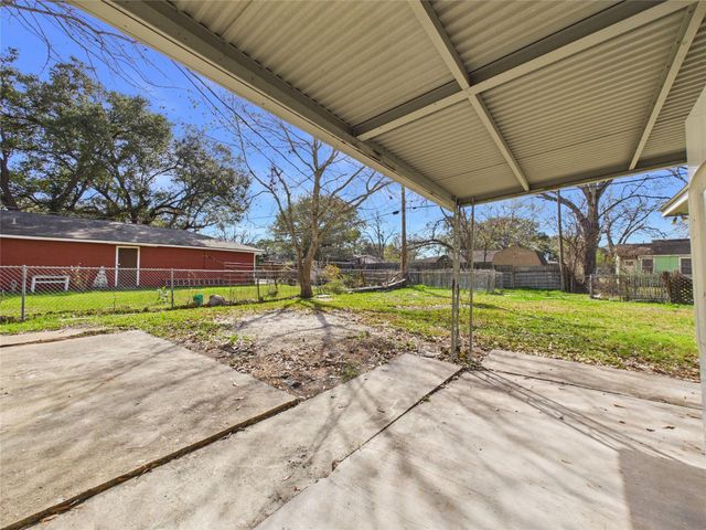 1212 Alamo Street, Rosenberg, TX 77471