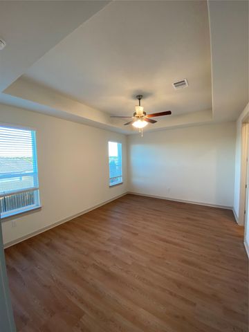 1224 Bear Track LOOP, Georgetown, TX 78628