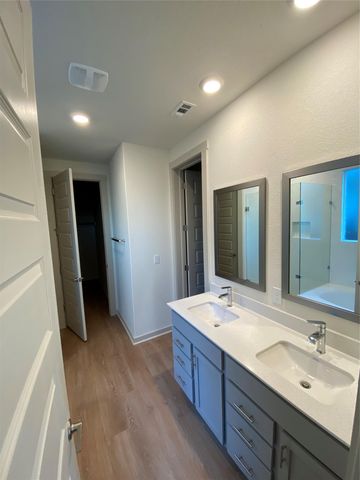 1224 Bear Track LOOP, Georgetown, TX 78628