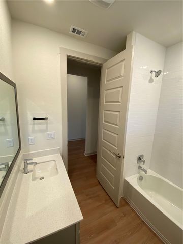 1224 Bear Track LOOP, Georgetown, TX 78628