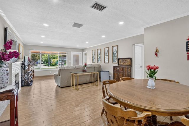 206 N 32nd Ave, Hollywood, FL 33021