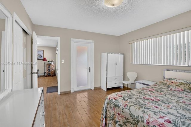 206 N 32nd Ave, Hollywood, FL 33021
