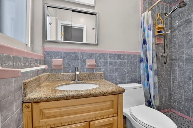 206 N 32nd Ave, Hollywood, FL 33021