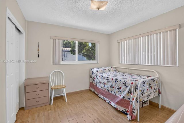 206 N 32nd Ave, Hollywood, FL 33021