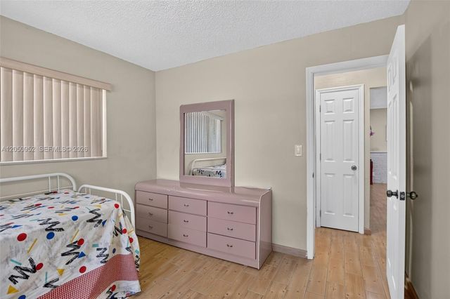 206 N 32nd Ave, Hollywood, FL 33021