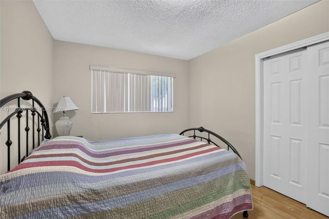 206 N 32nd Ave, Hollywood, FL 33021