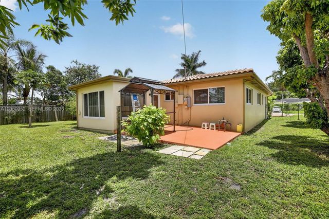 206 N 32nd Ave, Hollywood, FL 33021