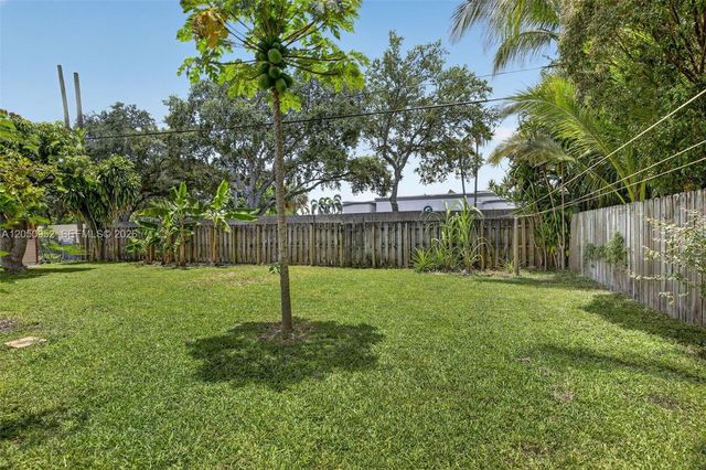 206 N 32nd Ave, Hollywood, FL 33021