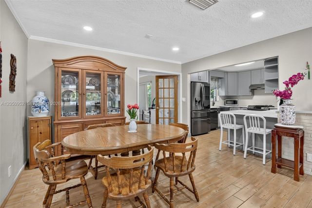 206 N 32nd Ave, Hollywood, FL 33021