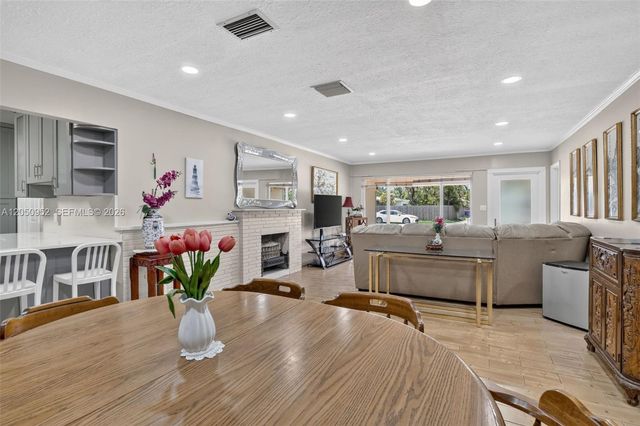 206 N 32nd Ave, Hollywood, FL 33021
