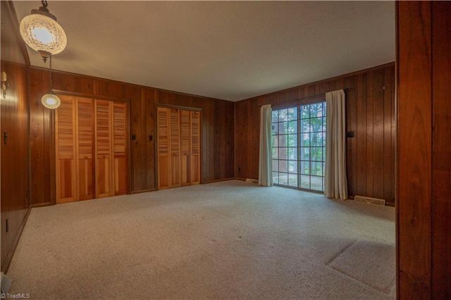 166 Larkspur Lane, Lexington, NC 27292