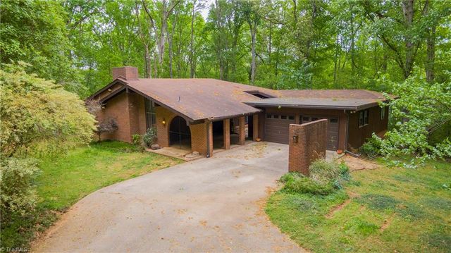 166 Larkspur Lane, Lexington, NC 27292