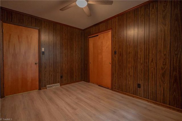 166 Larkspur Lane, Lexington, NC 27292