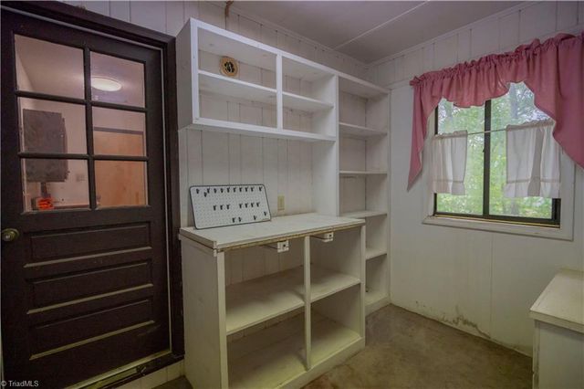166 Larkspur Lane, Lexington, NC 27292