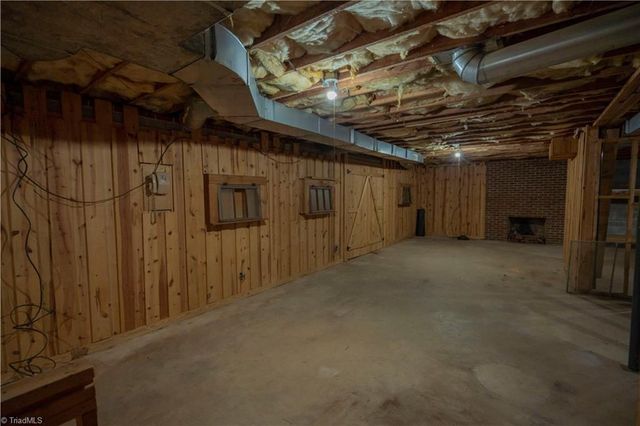 166 Larkspur Lane, Lexington, NC 27292