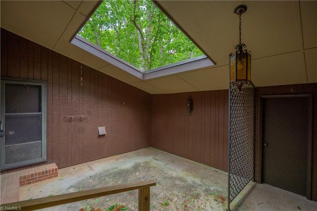 166 Larkspur Lane, Lexington, NC 27292