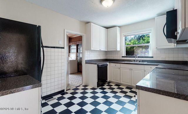 1274 BELMONT Terrace 1, Jacksonville, FL 32207